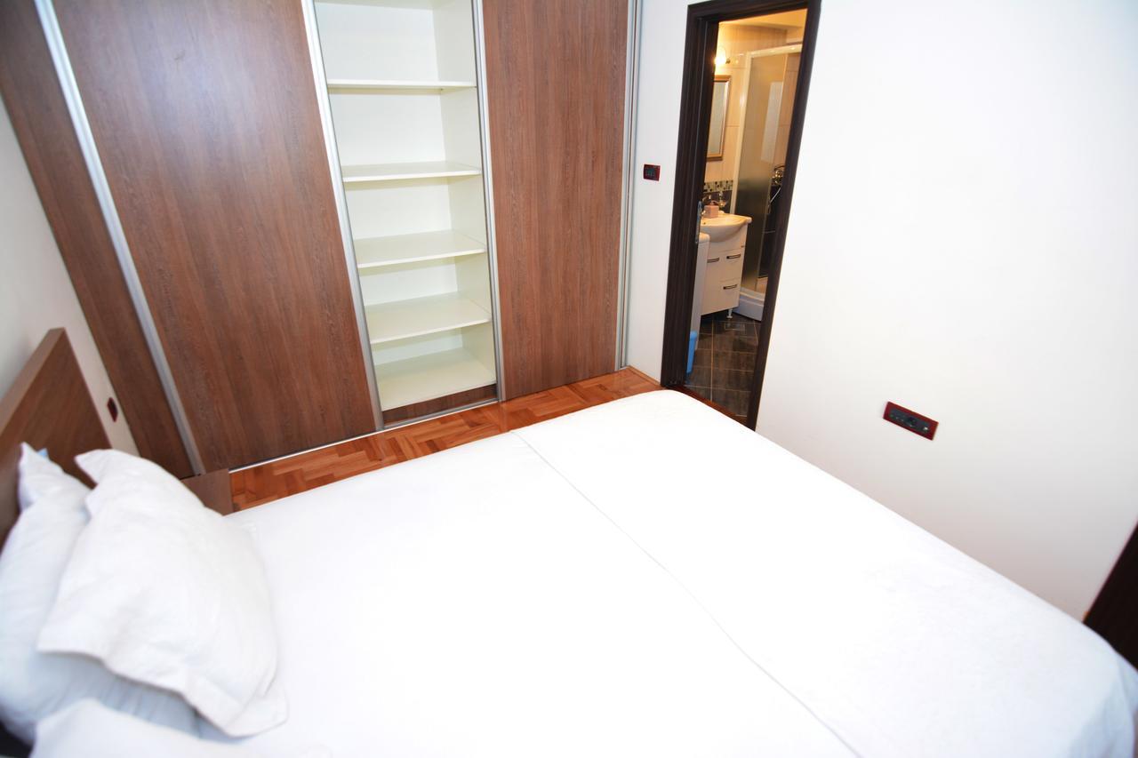 Tale House Montenegro Tivat Extérieur photo