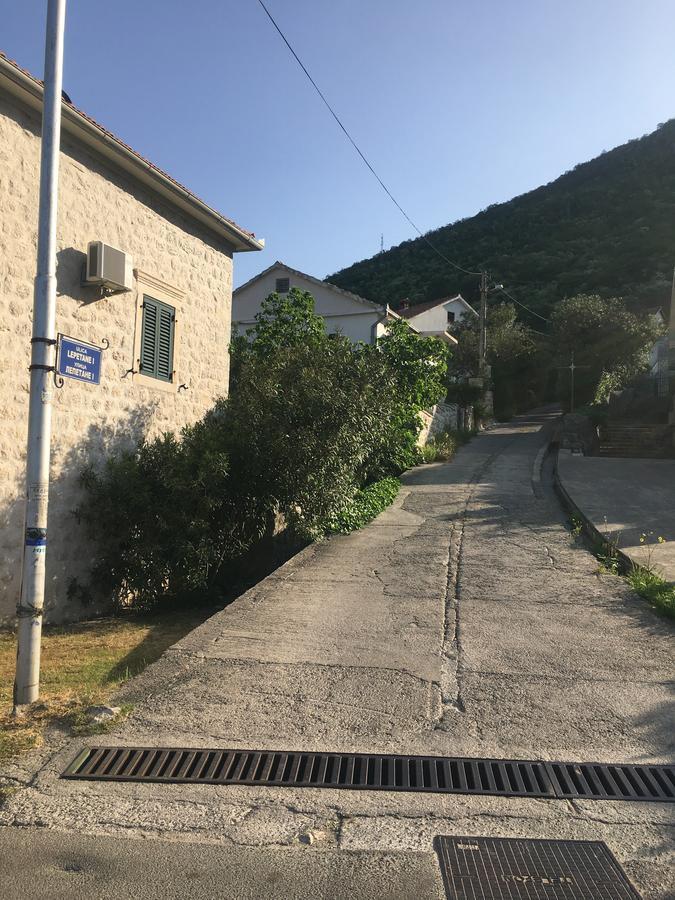 Tale House Montenegro Tivat Extérieur photo