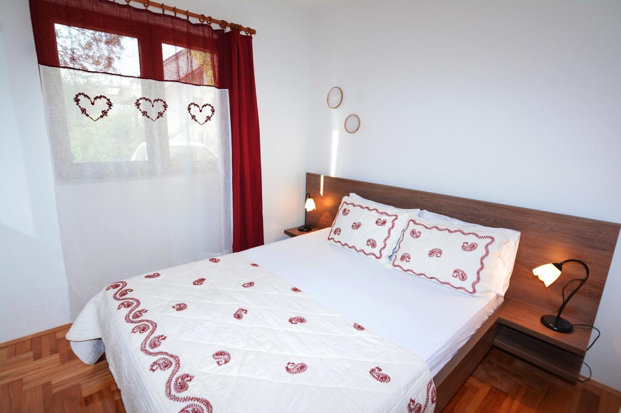 Tale House Montenegro Tivat Extérieur photo