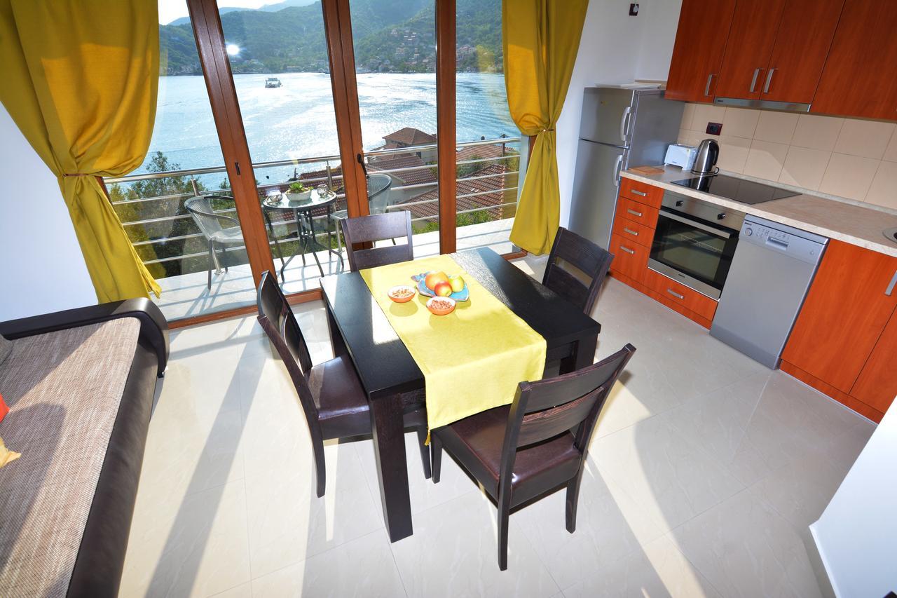 Tale House Montenegro Tivat Extérieur photo