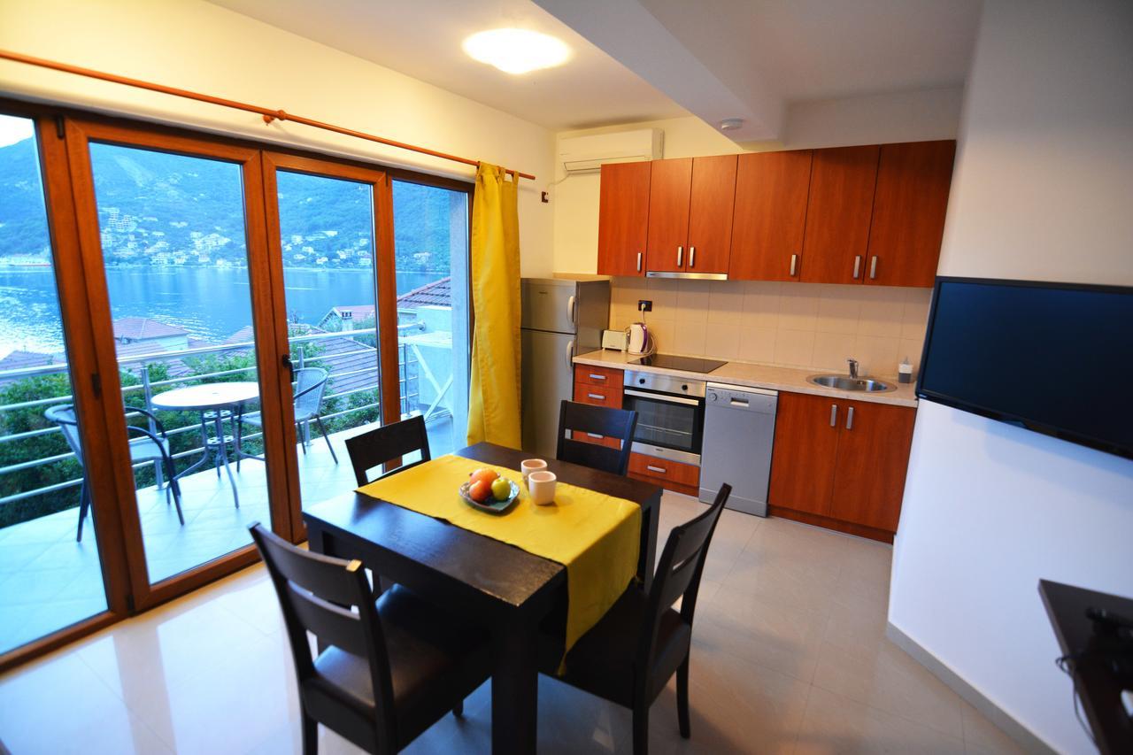 Tale House Montenegro Tivat Extérieur photo