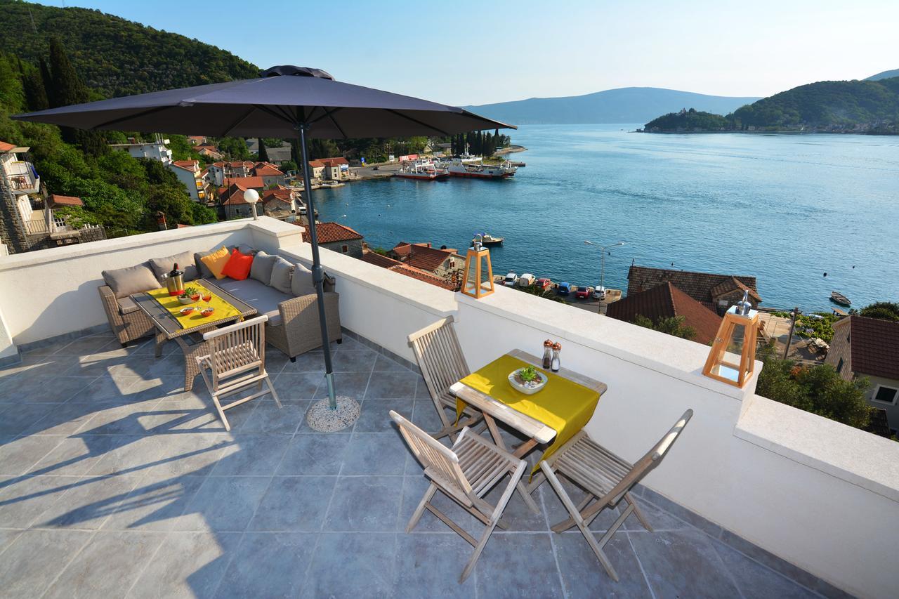 Tale House Montenegro Tivat Extérieur photo